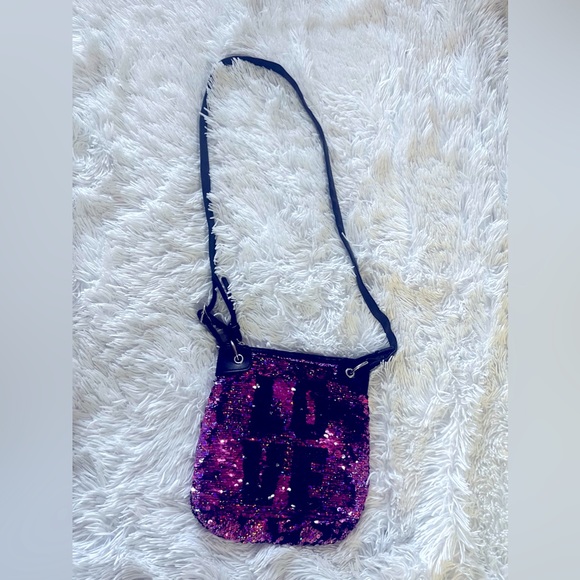 Sequence - Picture 2 of 7